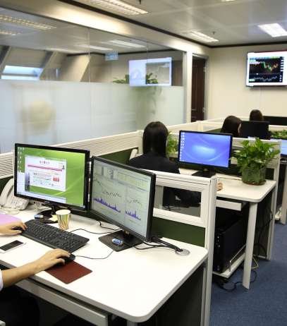 business-man-1572059_1280